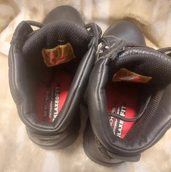 Skechers Black Relaxed Fit Shoes - Picture 4 of 8